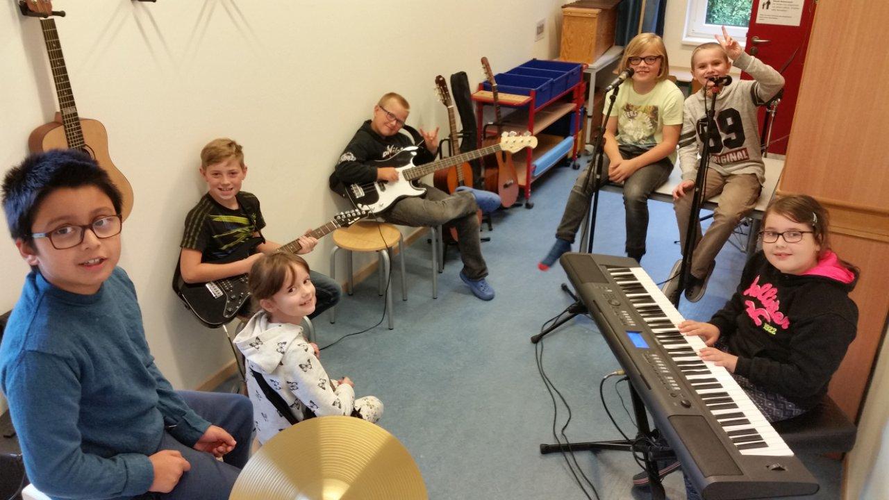 Kinder-Band